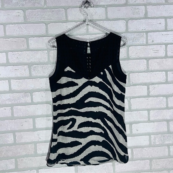 CAbi Style 5046 Tovoli Zebra Print Sleeveless Top Size XS - Picture 5 of 7